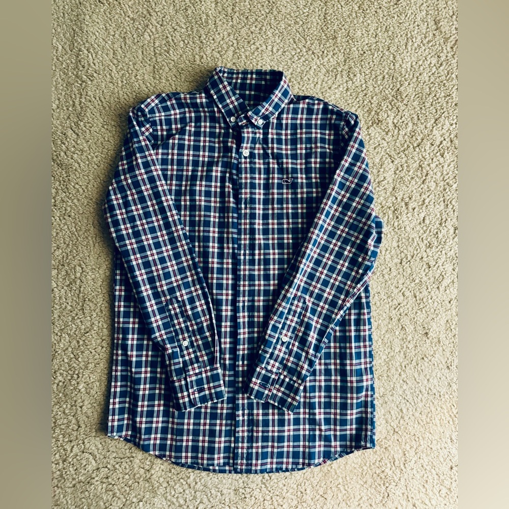 Vinyard Vines like new (worn once) button-down